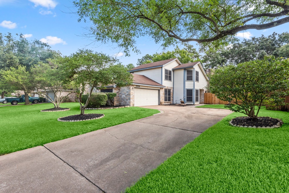 8534 Pine Falls Dr, Houston, TX 77095 - photo 1