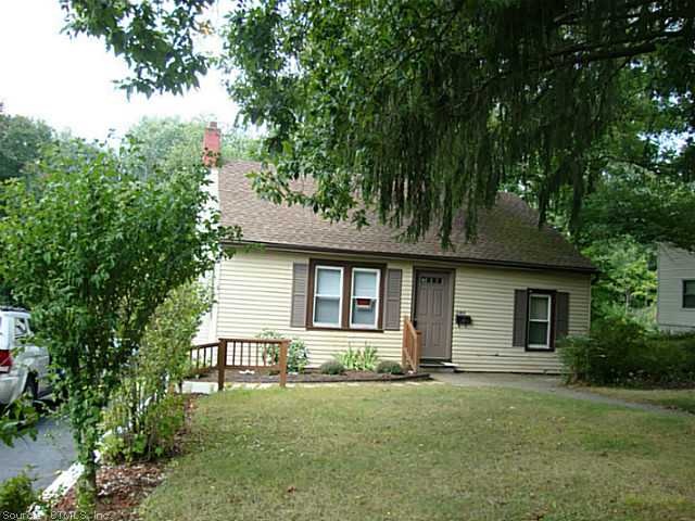 340 Country Club Rd, Waterbury, CT 06708 - photo 1