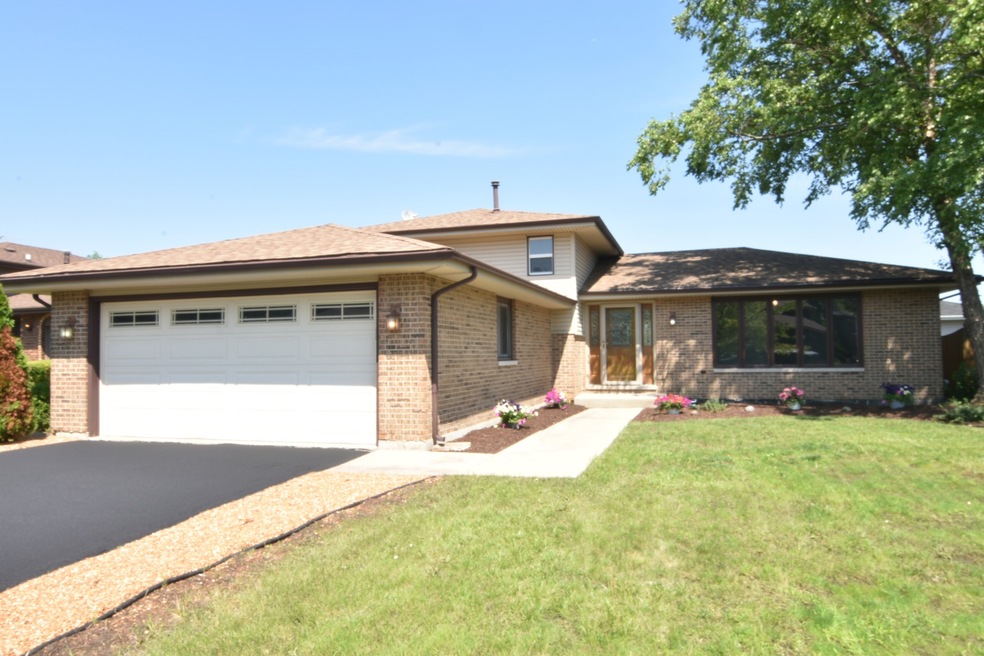 17719 Sycamore Ave, Country Club Hills, IL 60478 - photo 1