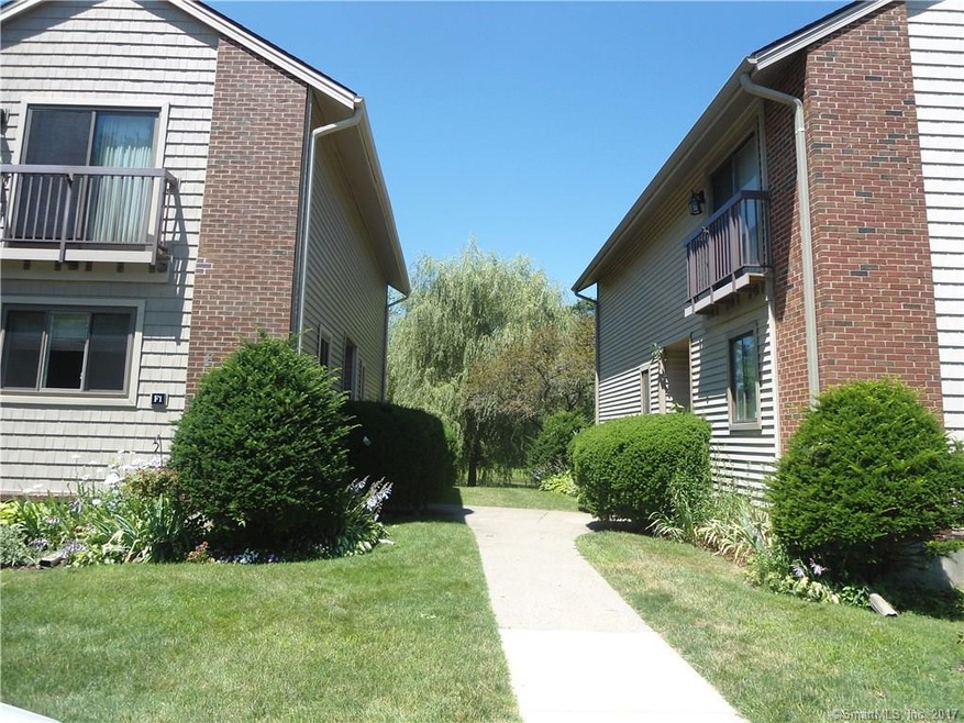 330 Merwin Ave unit E7, Milford, CT 06460 - photo 1