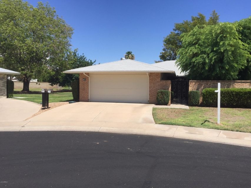 9888 W Spanish Moss Ct, Sun City, AZ 85373 - photo 1