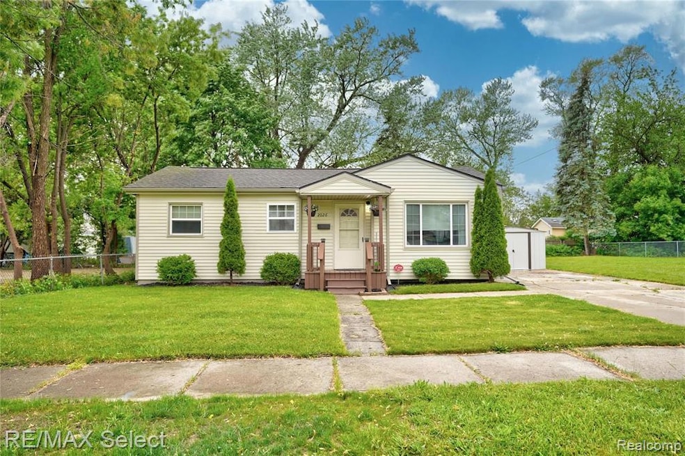 2026 Maybury Ave 01.jpg