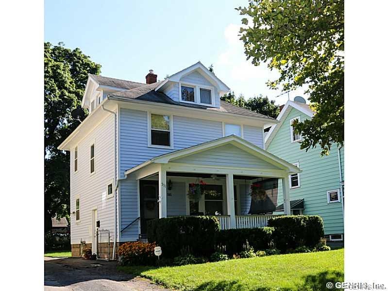 Exterior Front. 511 ROCKET ST