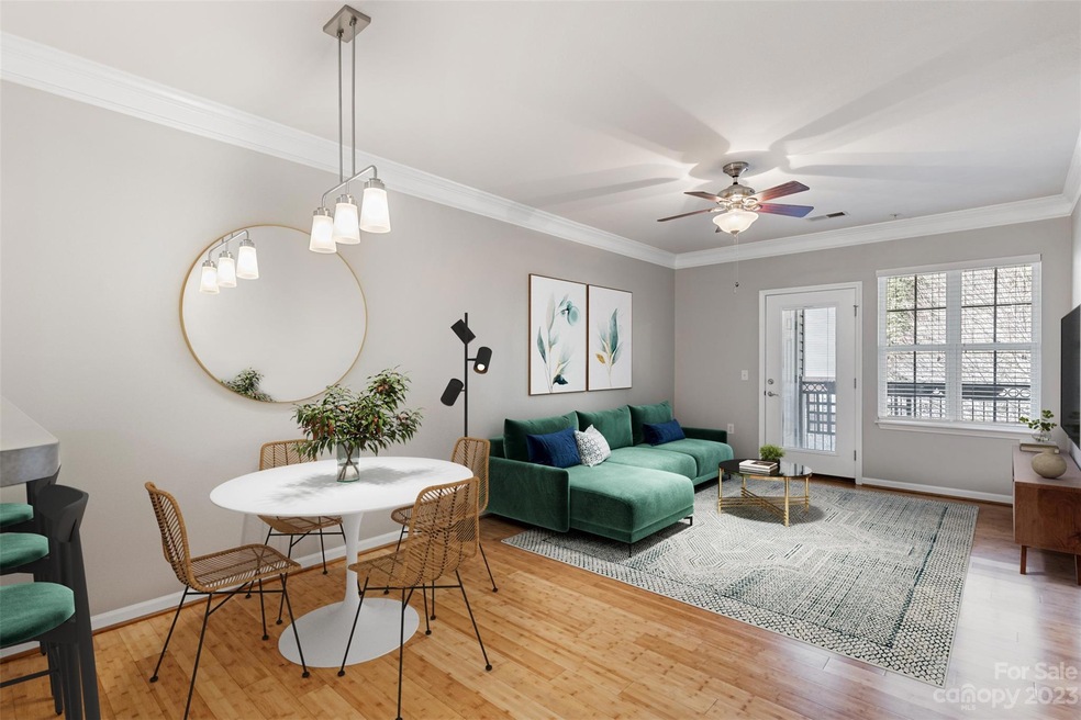 532 Appeldoorn Cir unit 532, Asheville, NC 28803 - photo 1