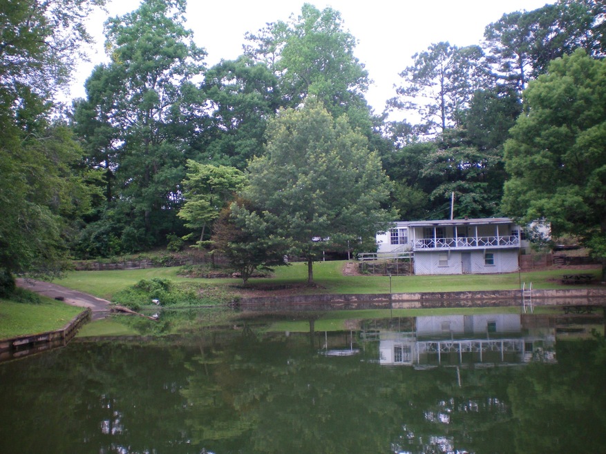 184 Lake Point Circle 002