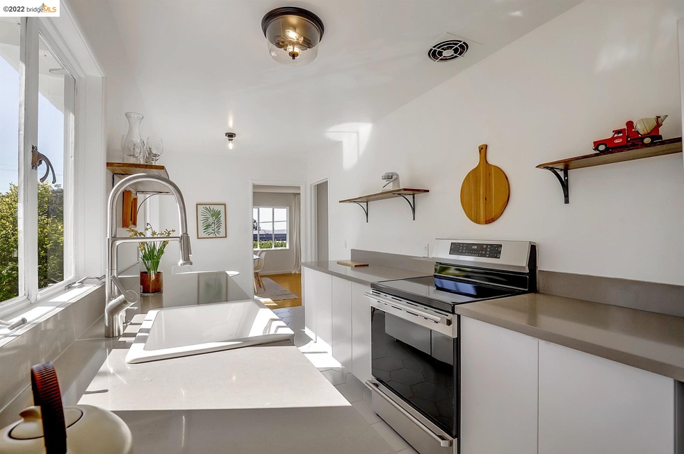 821 San Luis Rd, Berkeley, CA 94707 - photo 1