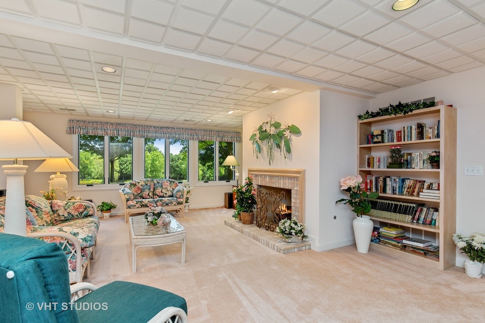 230 Course Dr, Lake In the Hills, IL 60156 - photo 1