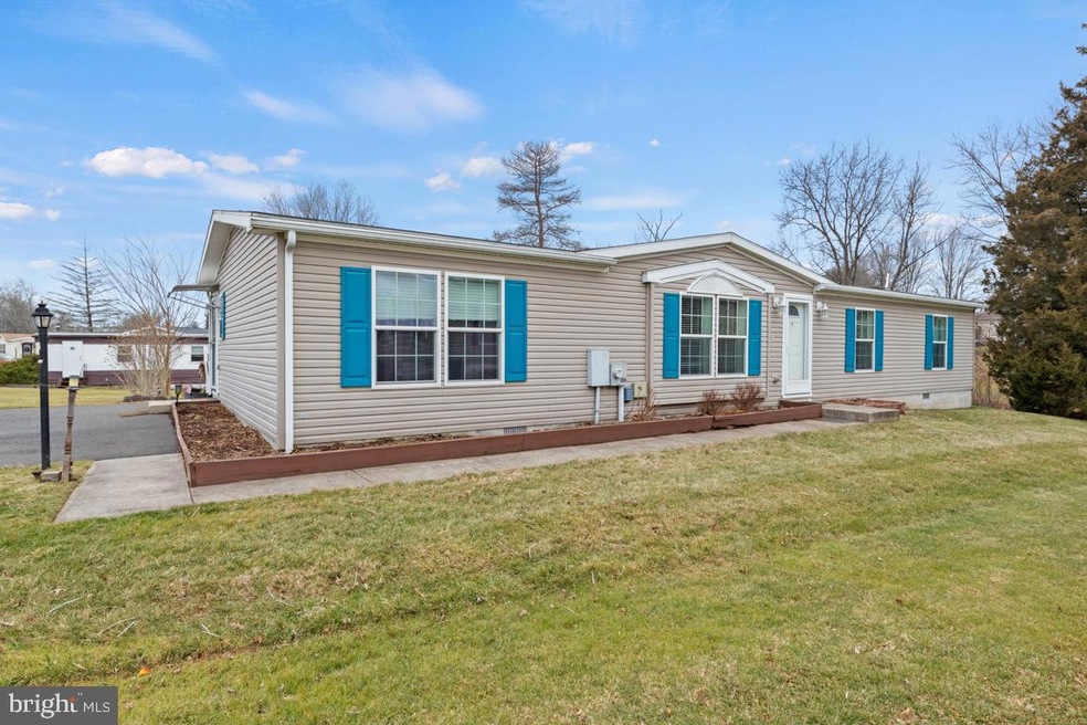 72 Mapleleaf Dr unit T 72, Sellersville, PA 18960 - photo 1