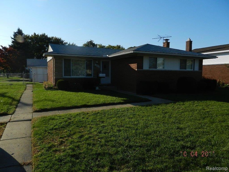 30011 Calahan Rd, Roseville, MI 48066 - photo 1