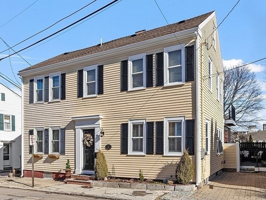 14 Vernon St unit 14, Newburyport, MA 01950 - photo 1