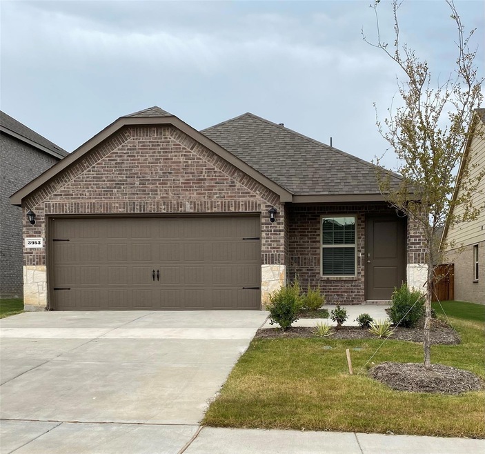 3953 Oak Creek Cir, Denison, TX 75020 - photo 1