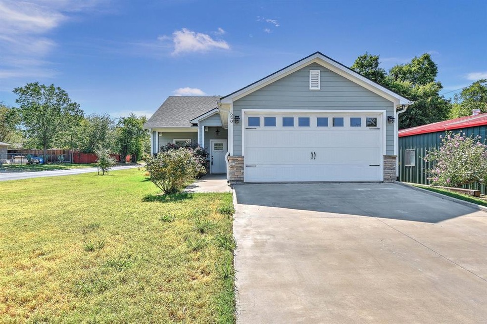 620 E McGee St, Sherman, TX 75090 - photo 1