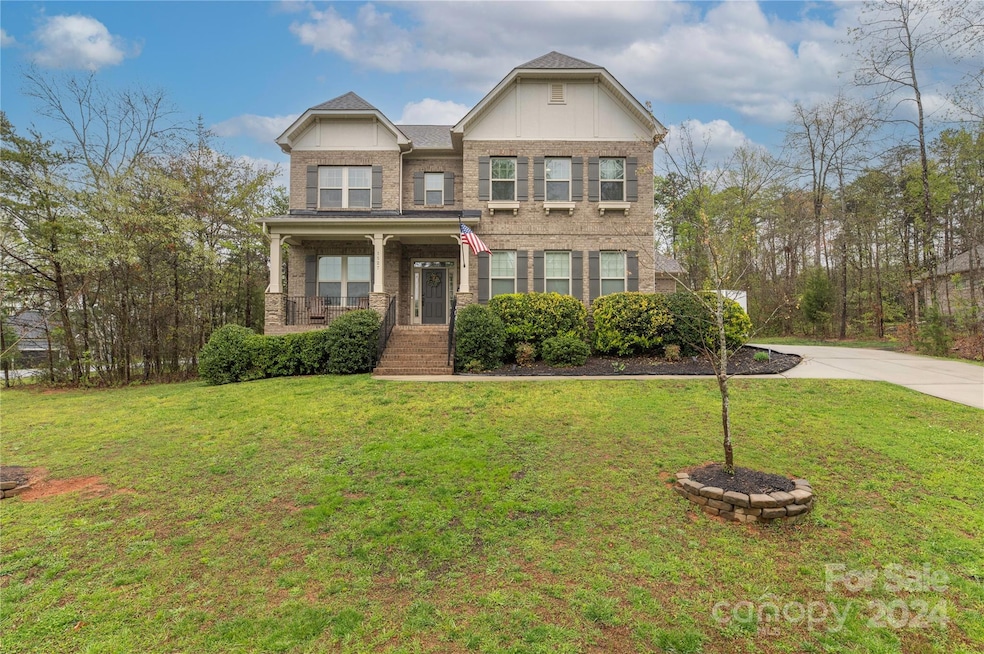 1527 Green Leaf Ln, Denver, NC 28037 - photo 1