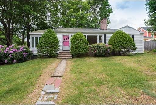 11 Christopher St, Newburyport, MA 01950 - photo 1