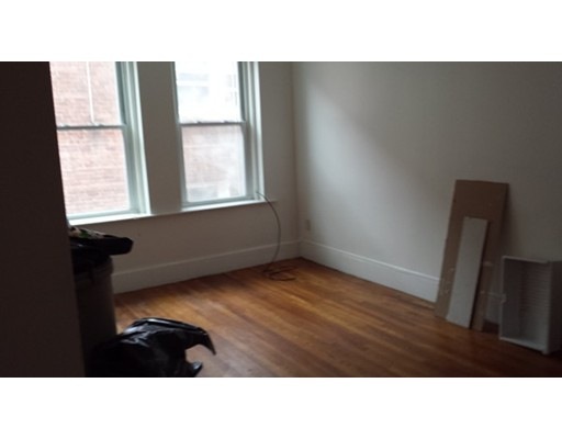 33 Lincoln St unit 30, Lynn, MA 01902 - photo 1