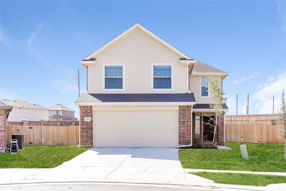 3601 Joshua St, Ennis, TX 75119 - photo 1