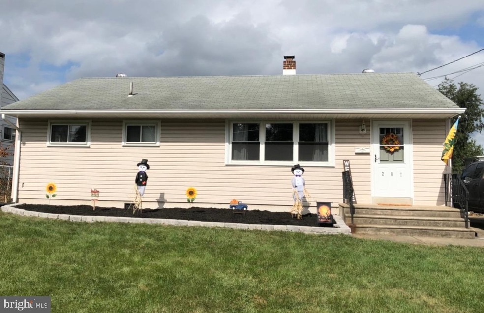 207 Bailey Ave, Maple Shade, NJ 08052 - photo 1