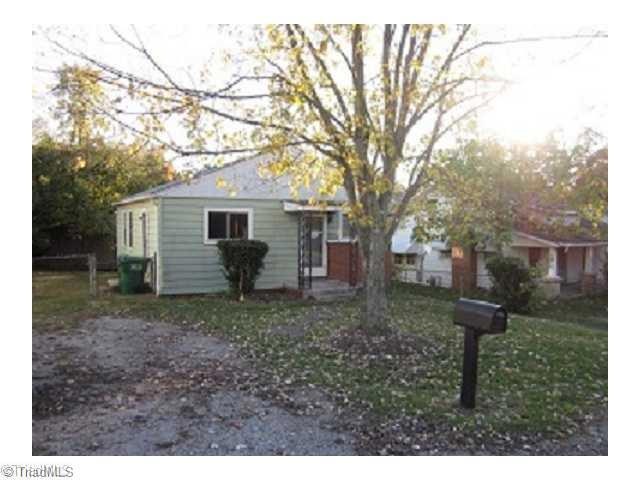 1402 Ragan Ave, High Point, NC 27260 - photo 1
