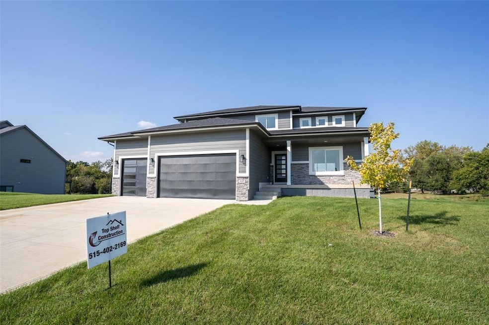 For Sale $725,000 • Co-Listing Agent