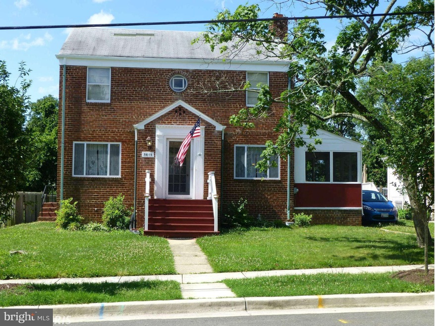 5619 Greenleaf Rd, Cheverly, MD 20785 - photo 1