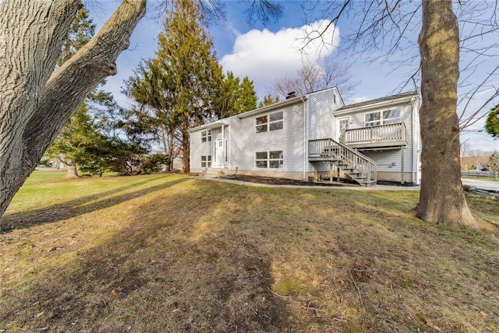 440 Forest Ave, Middletown, RI 02842 - photo 1