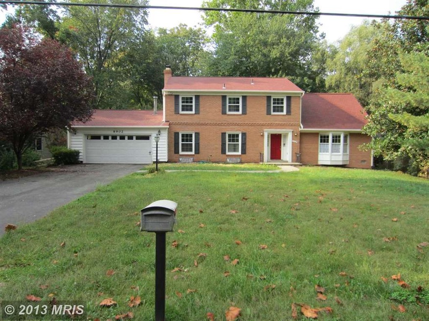 8902 Liberty Ln, Potomac, MD 20854 - photo 1