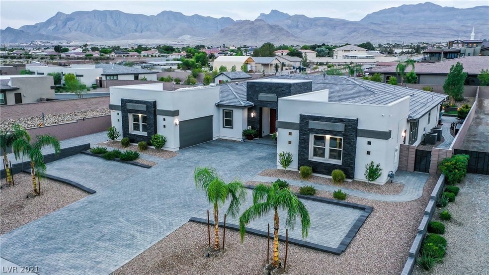 Dr Horton * Emerald Series * 4,552 sq. ft. * 1/2 A