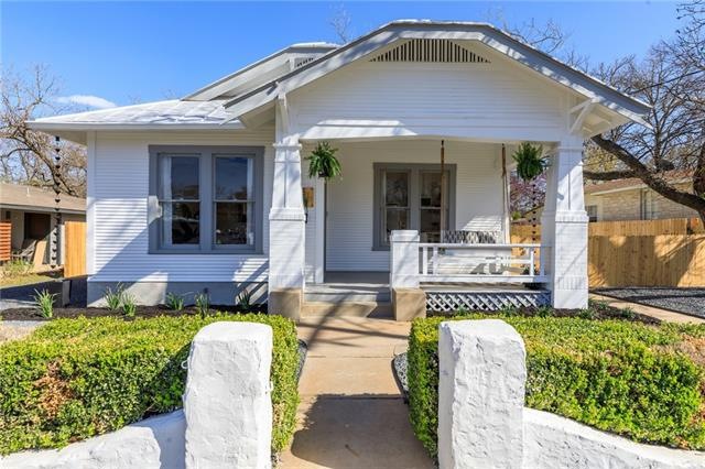 205 N Milam St, Fredericksburg, TX 78624 - photo 1