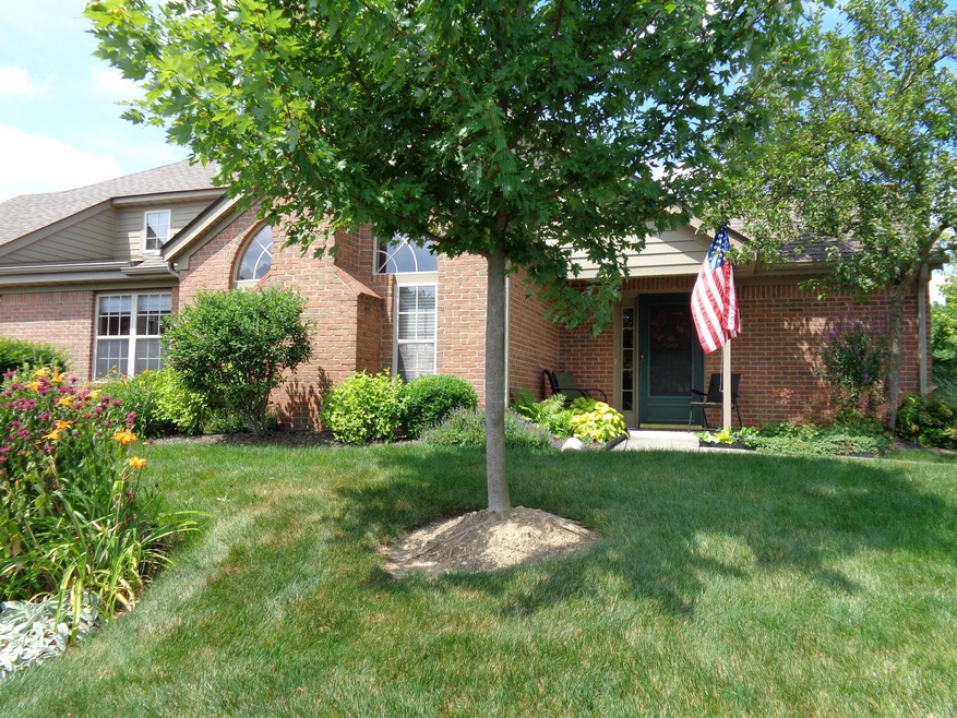 975 Willow Bluff Dr unit 975, Columbus, OH 43235 - photo 1