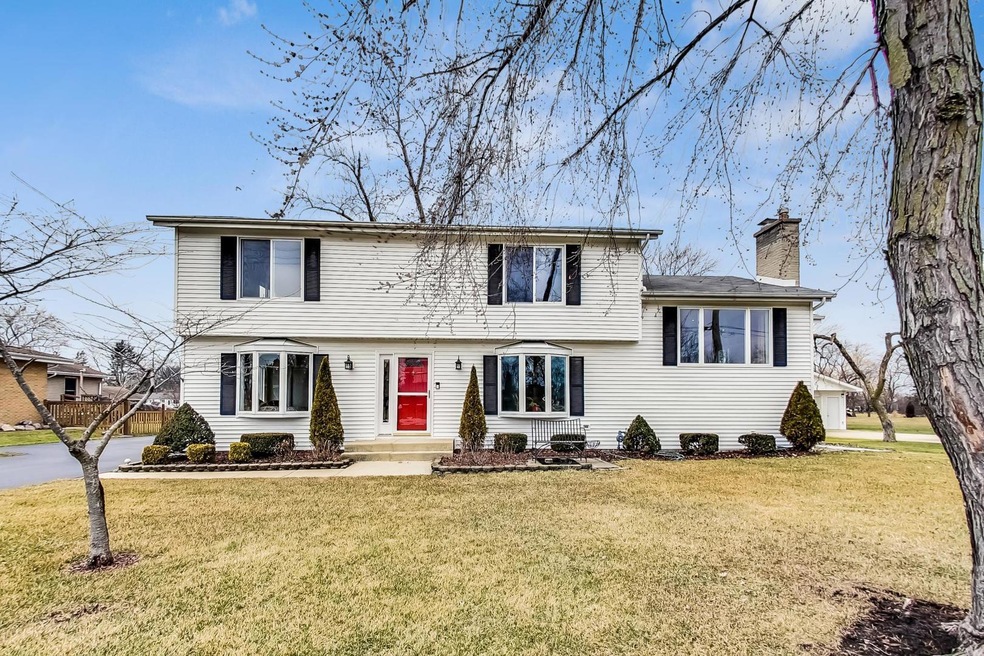 10116 Potter Rd, Des Plaines, IL 60016 - photo 1