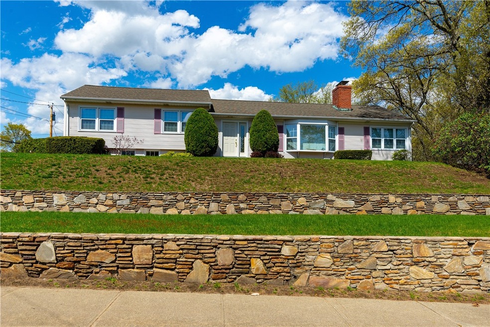 151 Toll Gate Rd, Warwick, RI 02886 - photo 1