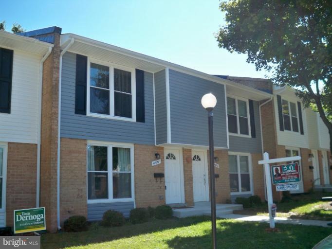 11514 Laurelwalk Dr, Laurel, MD 20708 - photo 1