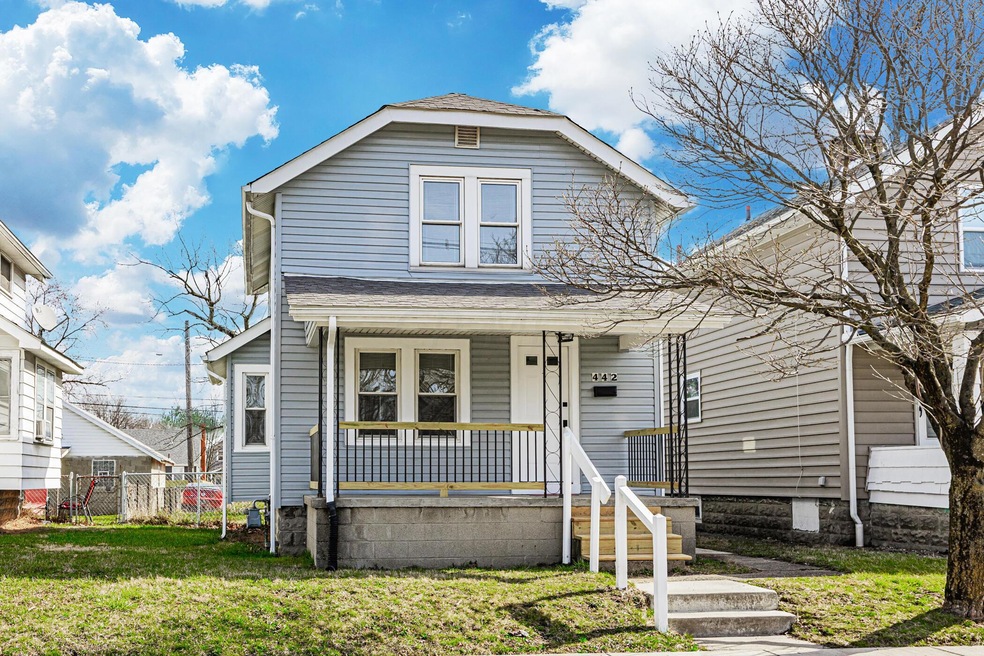 442 S. Hague Av 001