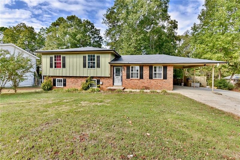 6667 Bedford Rd, Rex, GA 30273 - photo 1