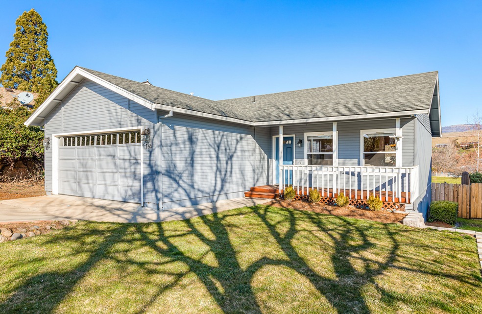 185 E Nevada St, Ashland, OR 97520