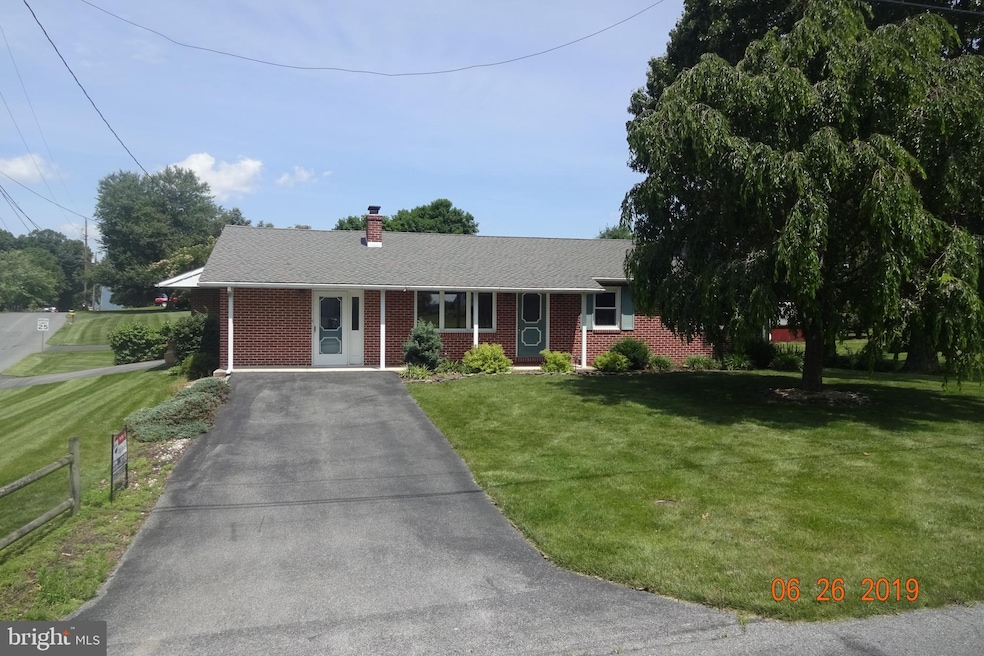 1359 Brechbill Rd, Chambersburg, PA 17202 - photo 1