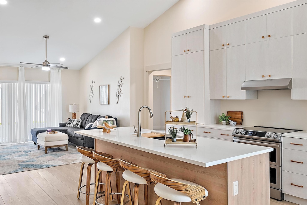 381 NW Sherry Ln, Port Saint Lucie, FL 34986 - photo 1