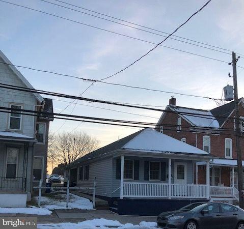 338 W High St, Womelsdorf, PA 19567 - photo 1