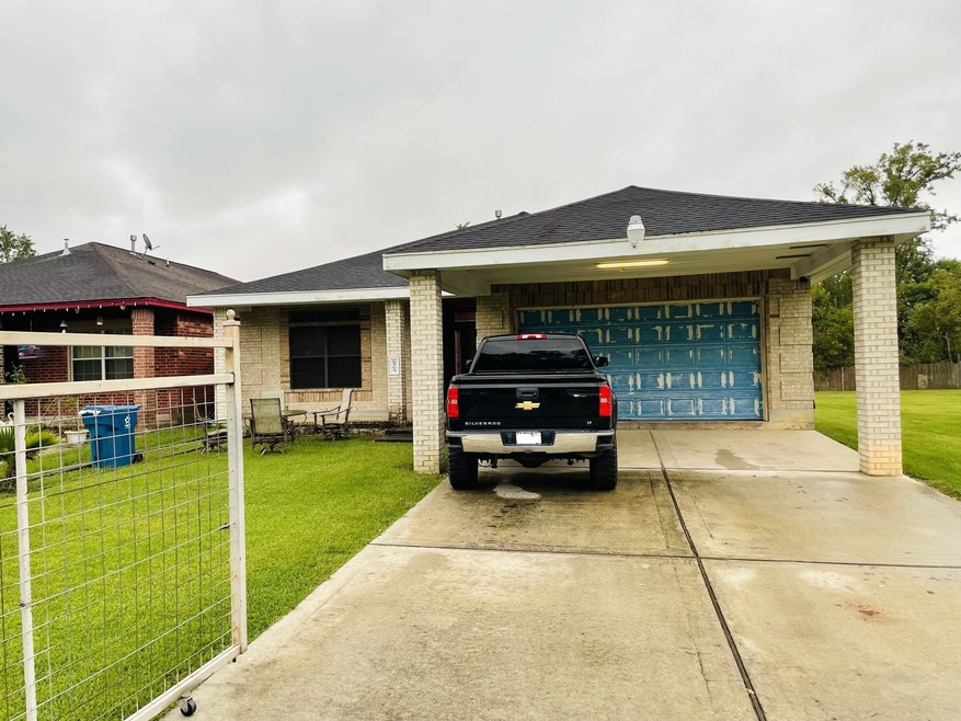 2620 Lone Oak Rd, Houston, TX 77093 - photo 1