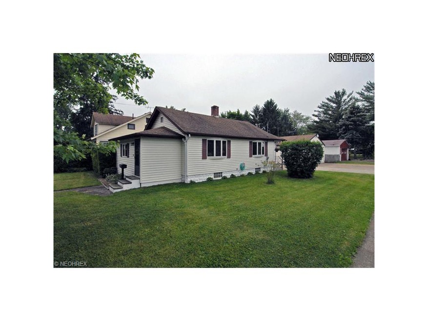 8066 Brookside Dr, Olmsted Falls, OH 44138 - photo 1