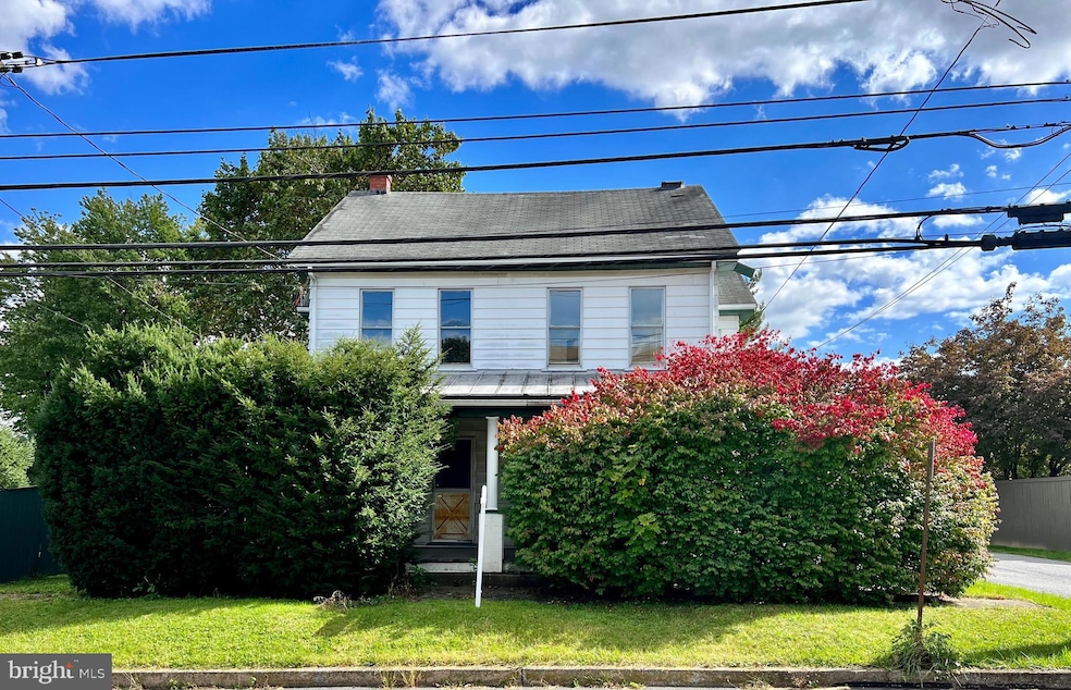 432 E Derry Rd, Hershey, PA 17033 - photo 1