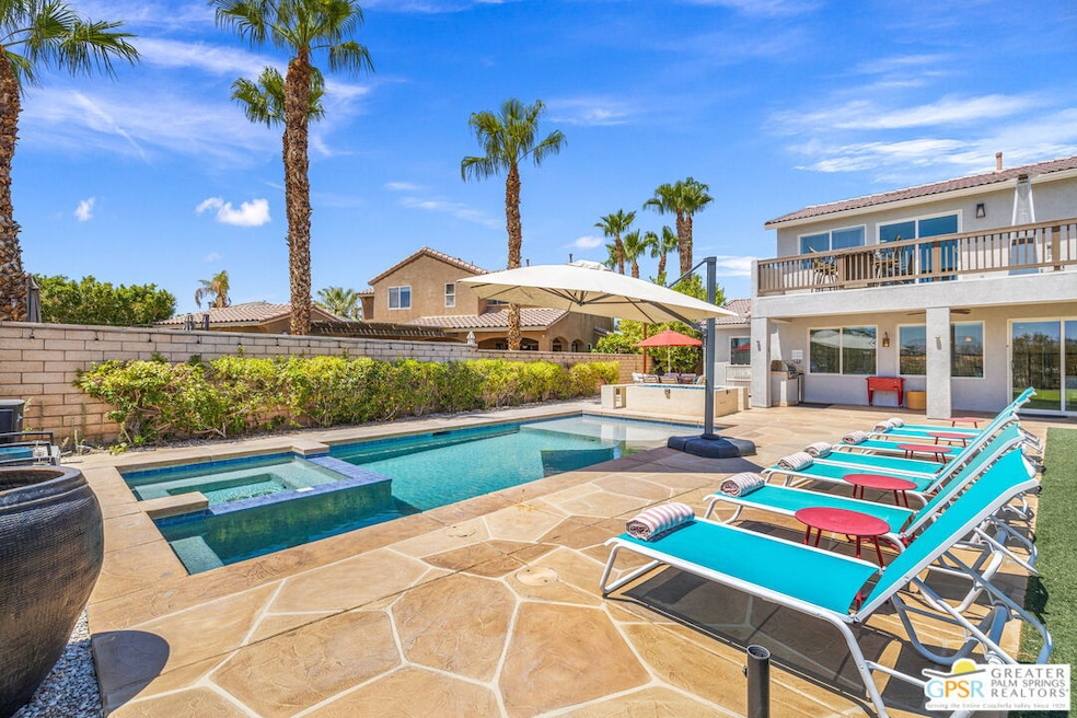 Pending $1,050,000 • Co-Listing Agent