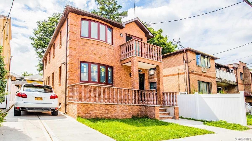 42-12 195th St unit 1st Fl, Flushing, NY 11358 - photo 1