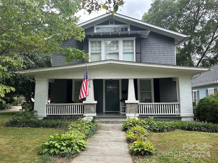 235 N Race St, Statesville, NC 28677 - photo 1