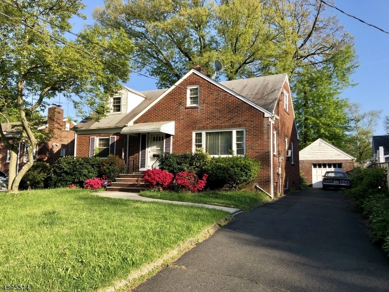 421 W 4th Ave, Roselle, NJ 07203 - photo 1