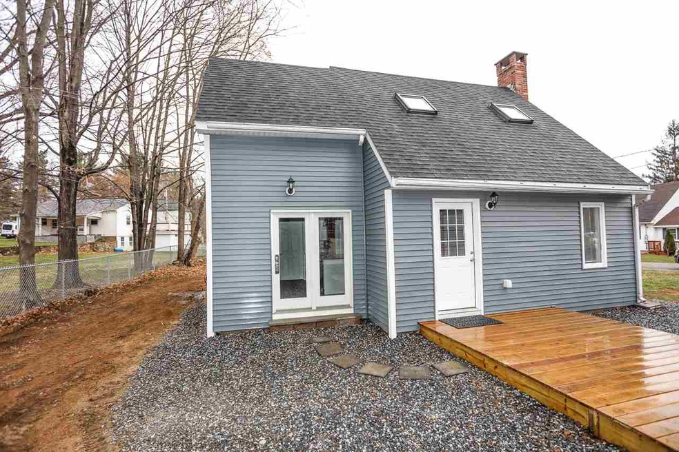27 Darling St, Bedford, NH 03110 - photo 1