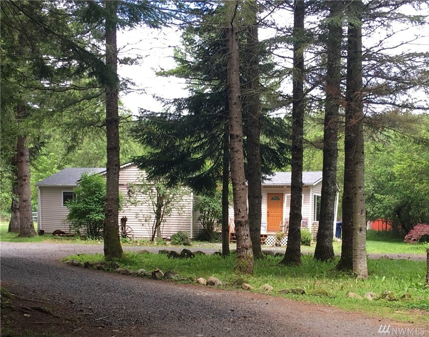 37219 W Lake Walker Dr SE, Enumclaw, WA 98022 - photo 1