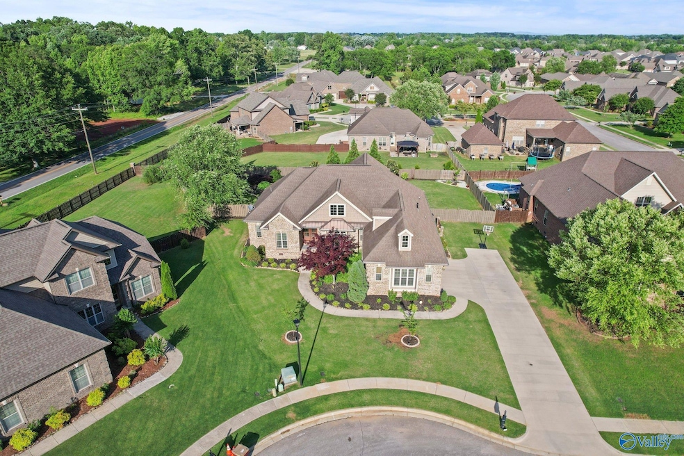 14926 Gables End Dr, Athens, AL 35613 - photo 1