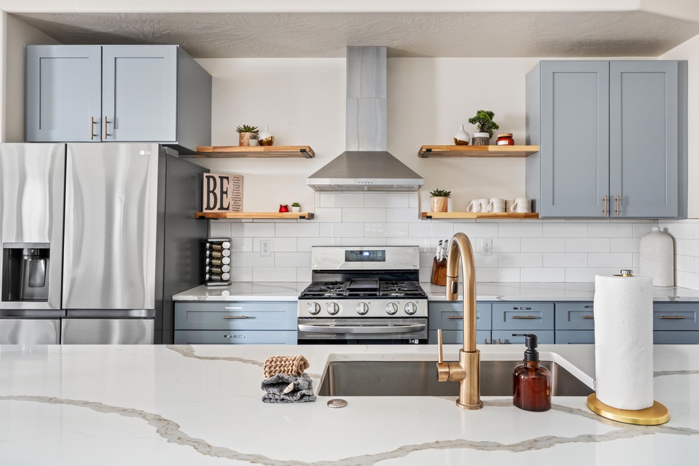 4336 Canterbury Rd, Hurricane, UT 84737 - photo 1