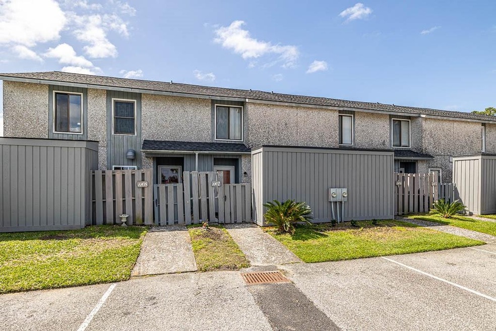 1107 Marshview Circle Dr, Brunswick, GA 31520 - photo 1